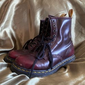 CHERRY RED OXFORD RUB OFF